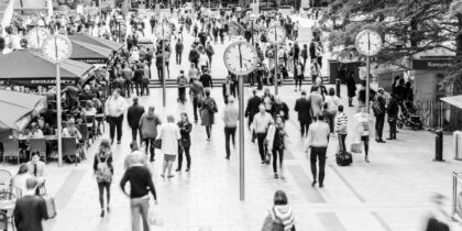 Crowds in Canary Wharf